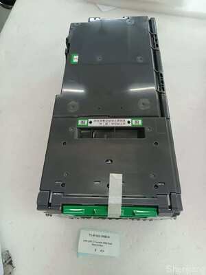 自動紙幣計数機能と大容量の SR7500 ATM を備えた日立 UR-T デュアル現金リサイクルカセット